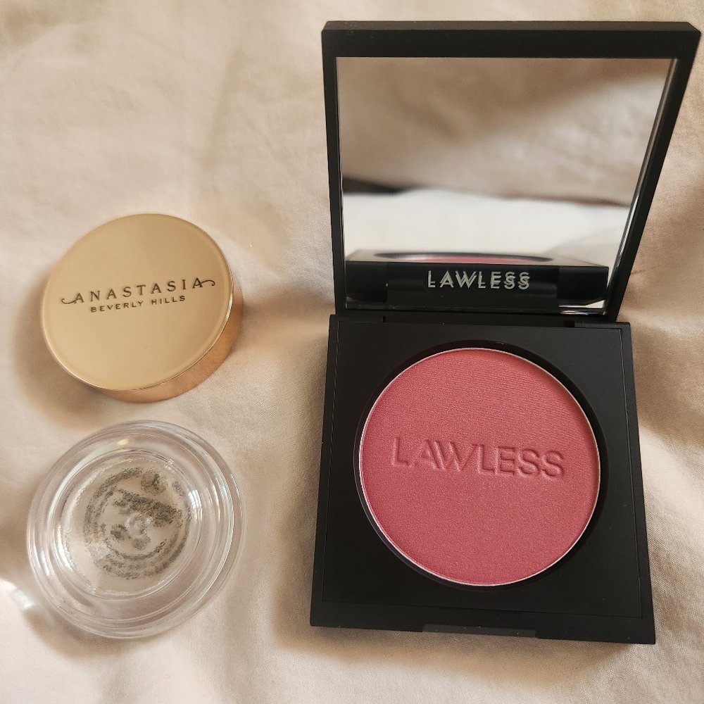 Lawless blush and Anastasia Brow Freeze